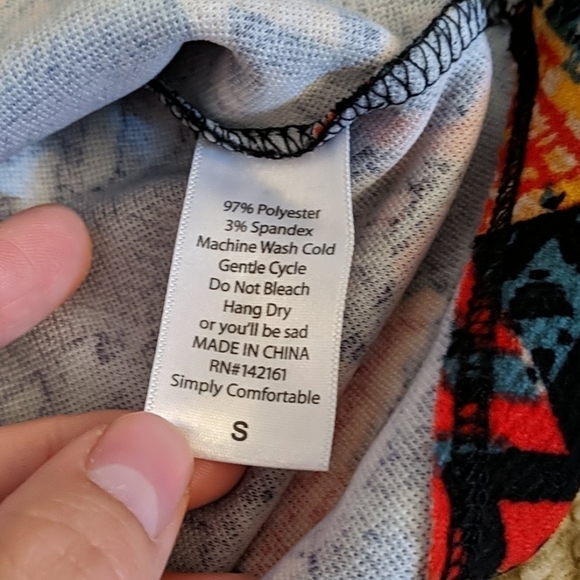 Geometric Patterned Cassie LuLaRoe Bodycon Skirt Size Small - Picture 4 of 6